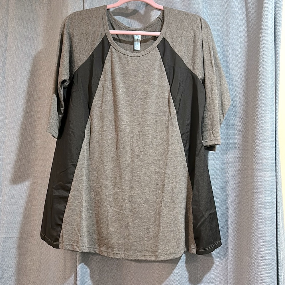 3/4 Length Black and Gray Maternity Top